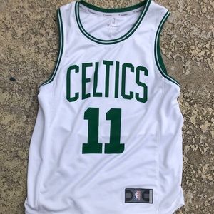 Kyrie Irving “celtics” jersey